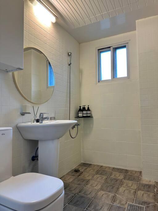 Pangsapuri 10-minute Walk From Hongdae Entrance Station, 2 Rooms, 3 Beds